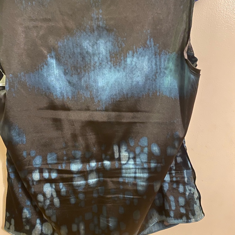 Tahari PL Blouse, blue and black - Picture 3 of 5